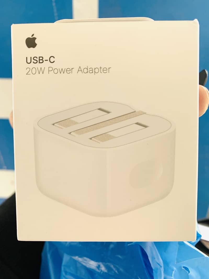 Apple originial adapter 0