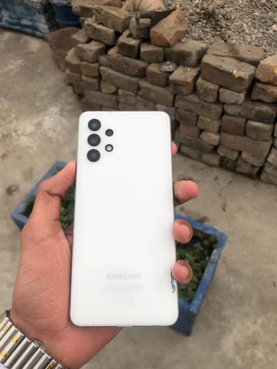 Samsung a32 6/128 with box (exchange possible)