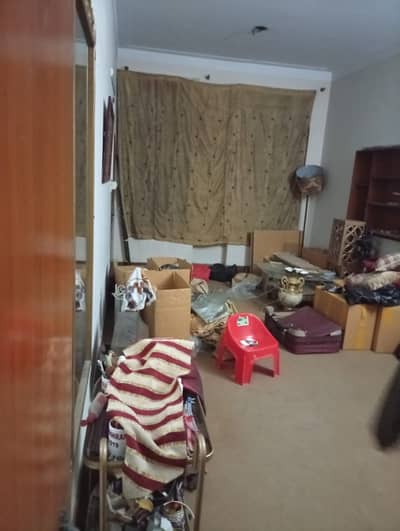 Allama Iqbal Town 10 Marla Lower Portion Available For Rent