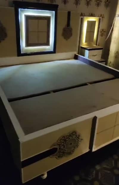 King size bedroom set with mattress