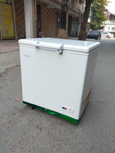 Haire Freezer Total Orignal   All okay good condition 0346/7070/370