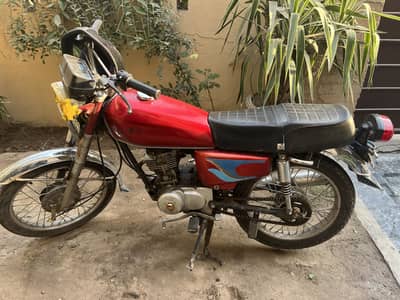 Honda 125 , 1991 model sapurdari pa hai bike