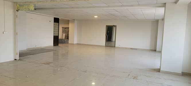 G/11 markaz vip location 1600sq open space available for rent real piks