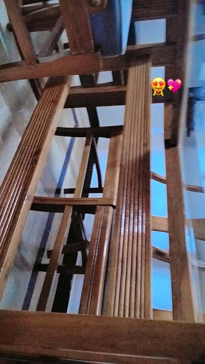 heavy class dining table 0