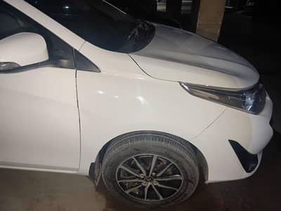 Toyota Yaris CVT-i MT 2022 Like Brand new
