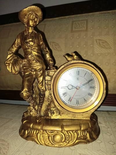 Beautiful Crystal & carved Decorations