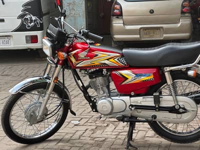 Honda 125 10 / 10 condition