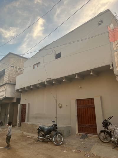 P&T society 3 sides corner ground+1