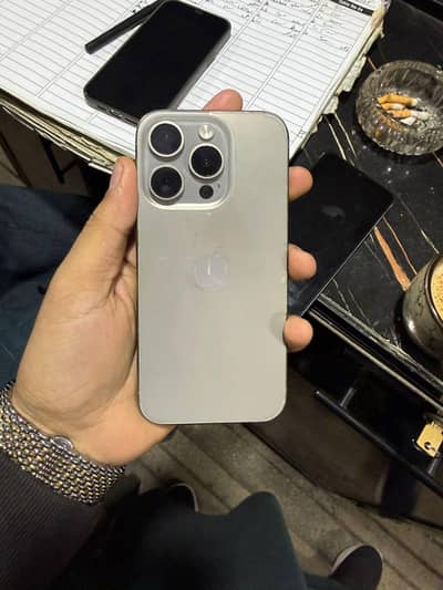 15pro 256gb water pack 90battery health jv