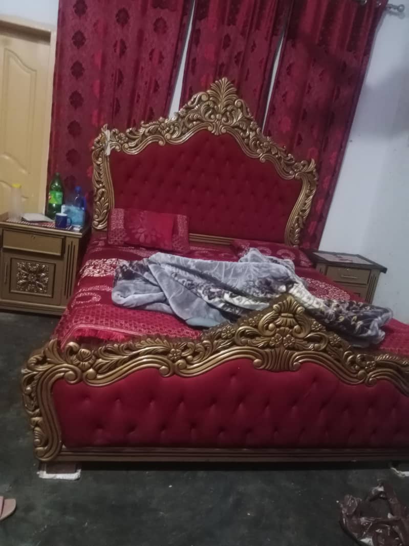 king Bed  2