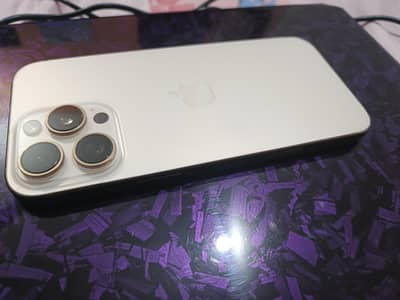 Apple iPhone 16 Pro Max