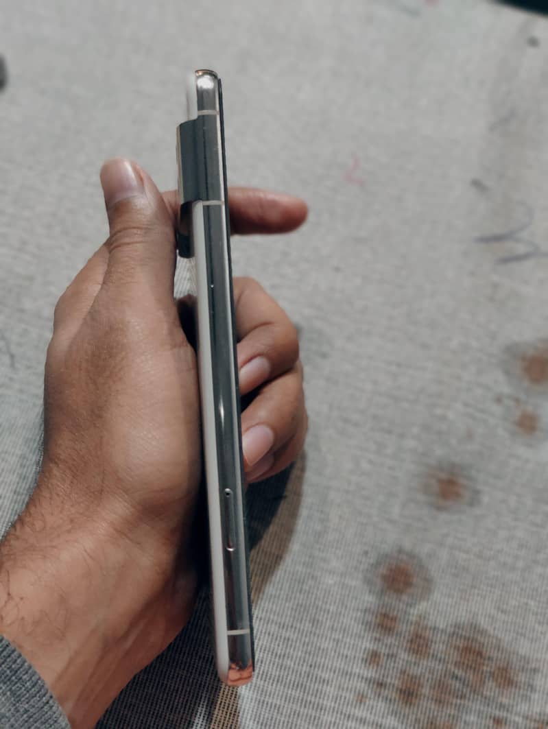 Google Pixel 8 Pro 1