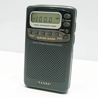 Vintage Aiwa CR-DS15 Pocket AM/FM Digital Stereo Radio with Good Recep