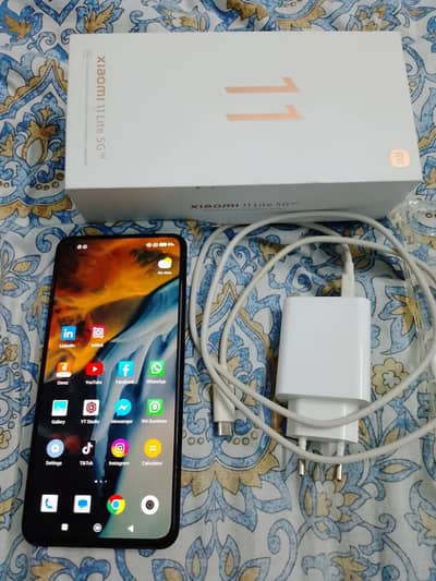 THE BEAST Xiaomi 11 lite 5g NE camera 64mp snapdragon 778g slim phone