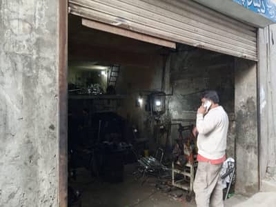 4.5 marla shop for sale