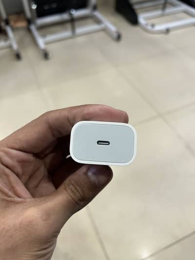 Apple adapter 20W