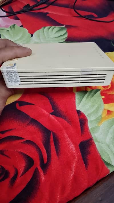 Huawei ( GPON ONU ) EchoLife HG8120C