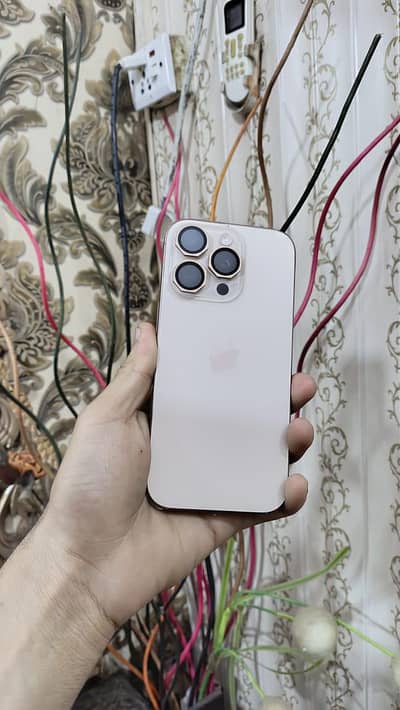 I phone 16pro factory unlock 128jb 10/10 apple warranty 7month