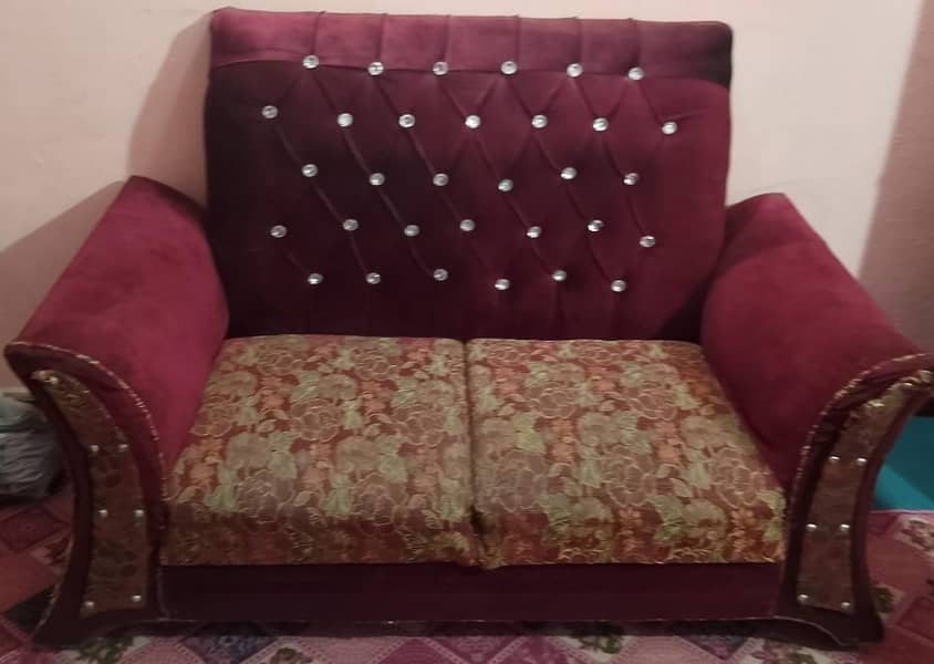 7 setter sofa set good condition 0