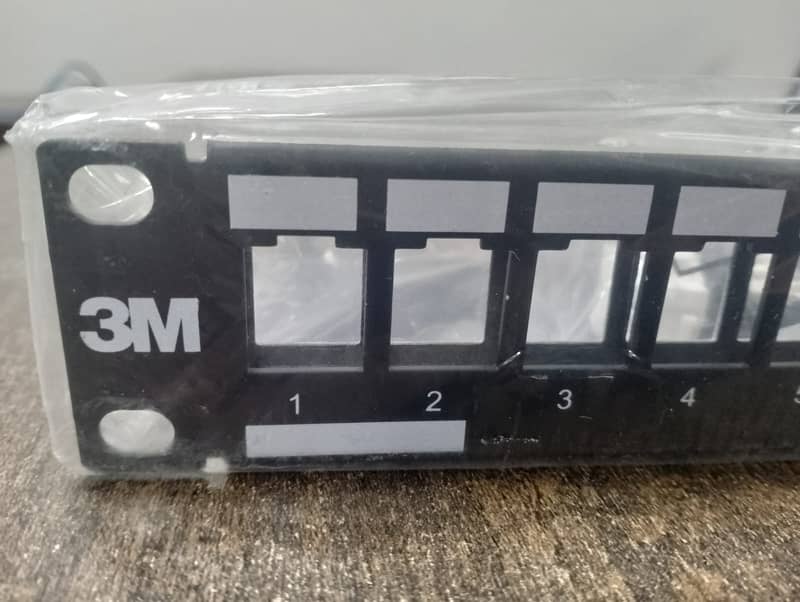 3M 24-Port Network Patch Panel | High Performance Network Panel 1