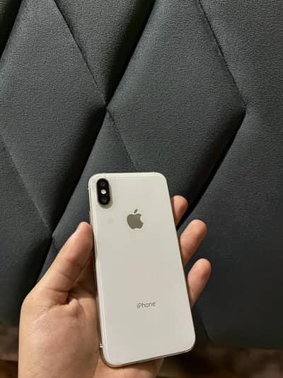 iPhone Xs PTA approved 64gb