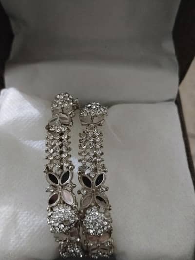 jwellery set and bangle set