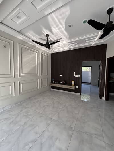 Luxury 5Marla New Home 3Bed, 3Bath, Dual Kitchens in DHA Rahbar