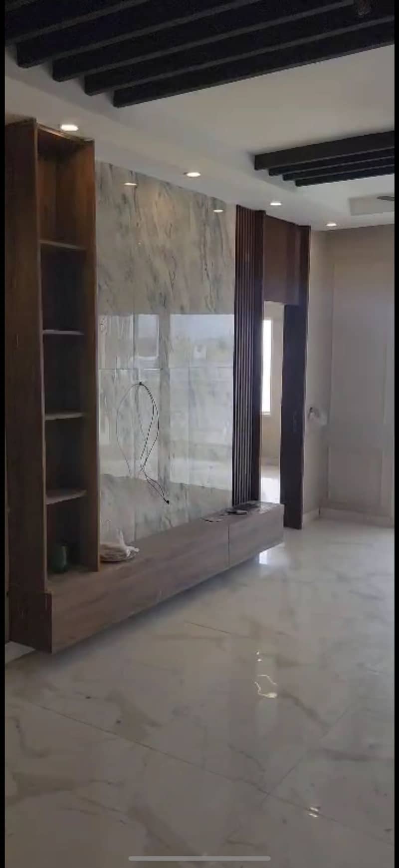 VIP RENOVATED 3 Bed 5