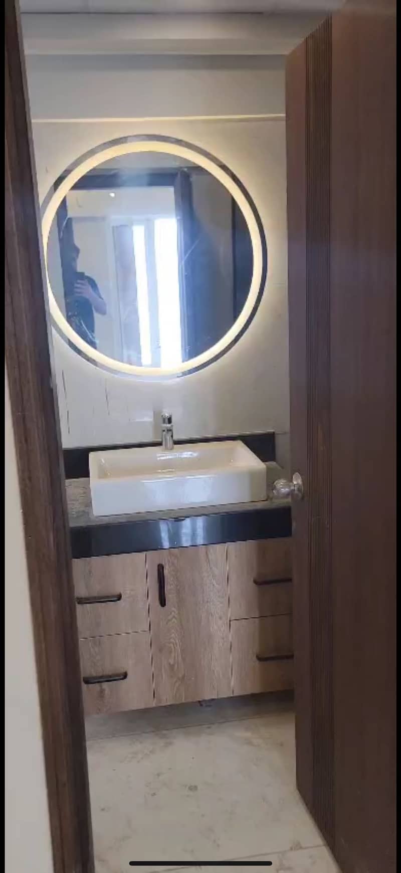 VIP RENOVATED 3 Bed 8