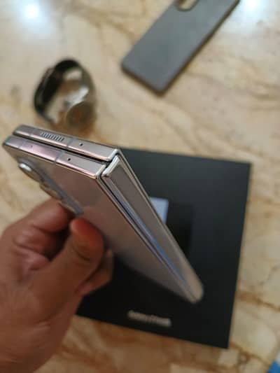 Samsung Z fold 5 with box non pta 12/256 Dual physical btr iPhone