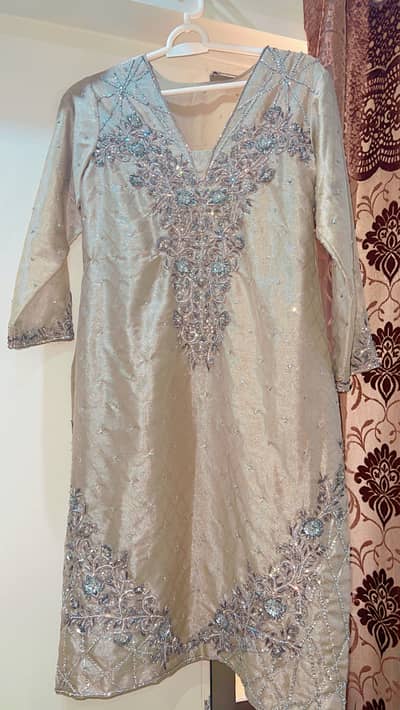 New Condition wear only few hours