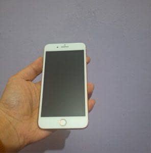 IPHONE 8 PLUS 1