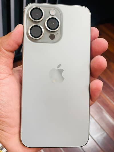 Apple iPhone 15 Pro Max