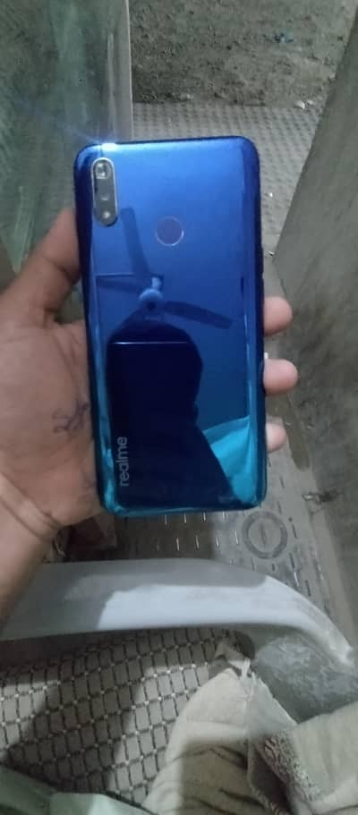Realme 3 4/64 0/344/48/11/946