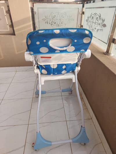 baby feeding high chair