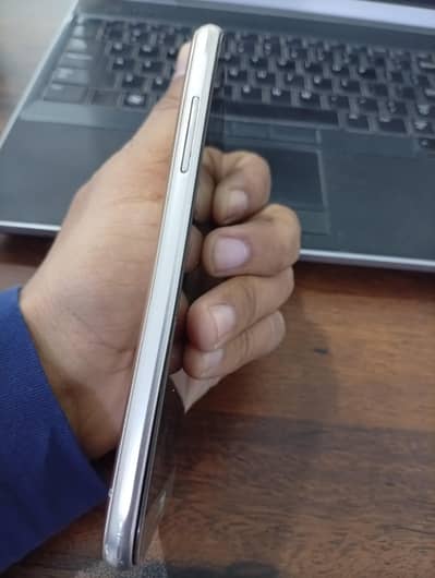 Urgent sale Samsung galaxy j3