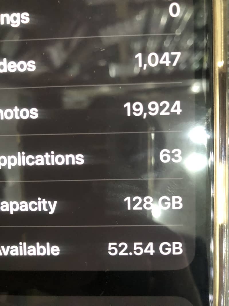 iPhone 16 Pro 4