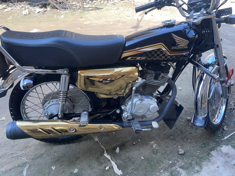 Honda CG 125 2024 8