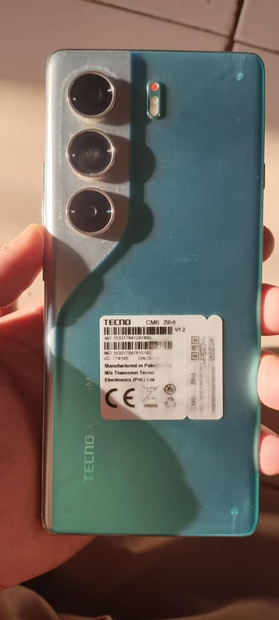 TECNO CAMON 40 PRO WITH COMPLETE BOX