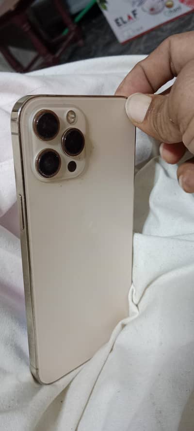 12 pro max, 345. . . . 7763289