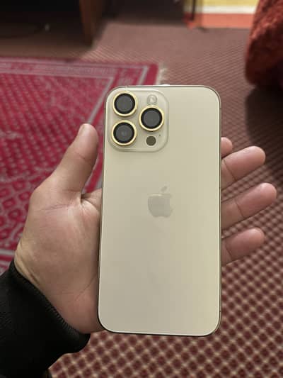 iPhone 14 pro max with BOX. 87 health 10/10