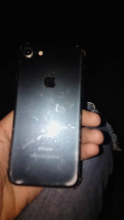 I phone 7 32 gb 03172141243