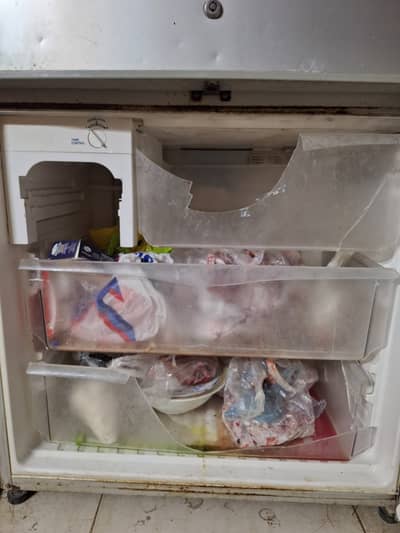 Panasonic REFRIGERATOR NR-B651B