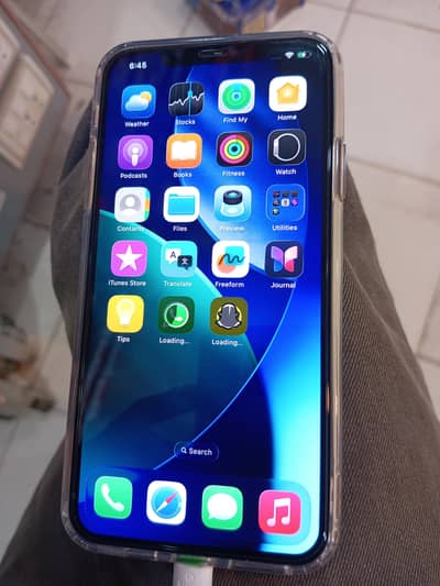 iphone 11 pro max 10/10  non pta factoryunlock