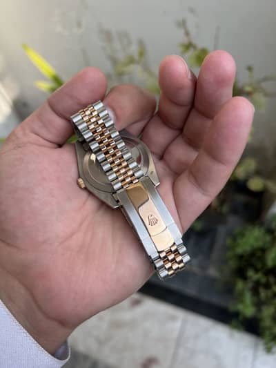 Chocolate Color Watch 