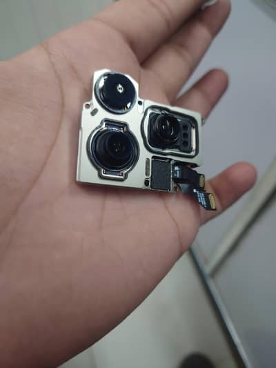 15 pro max camera 10 by 10