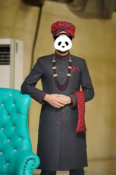 Sherwani With Turban And Khussay