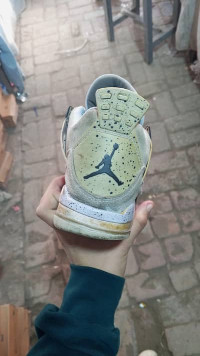 air Jordan 4 green colour condition 8\10