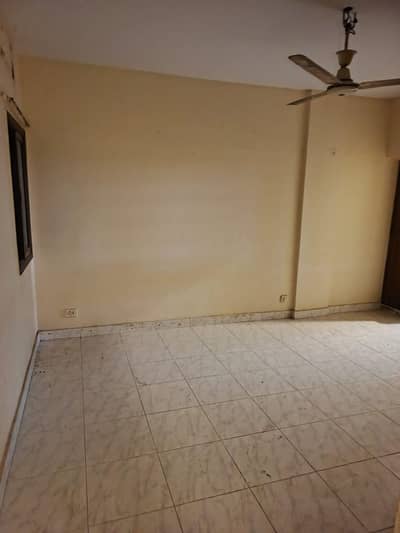 1800 sq. feet corner Flat is Available for sale in Clifton Block-2 karachi