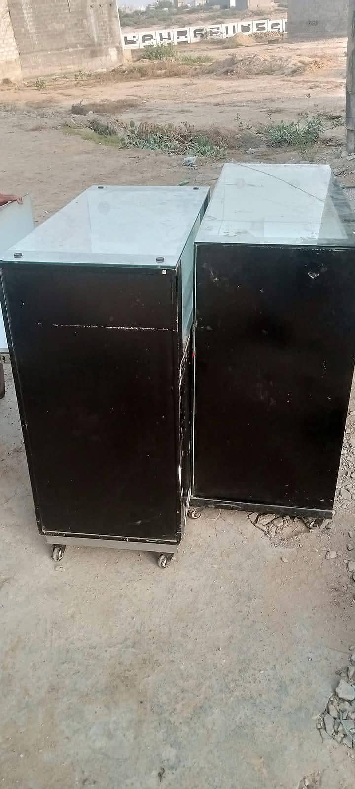 شاپ کاؤنٹرز اور ایسسریز 5